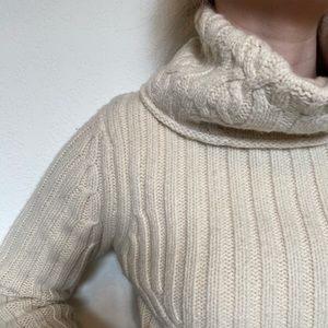 MAG Lambswool Ribbed Turtleneck Sweater